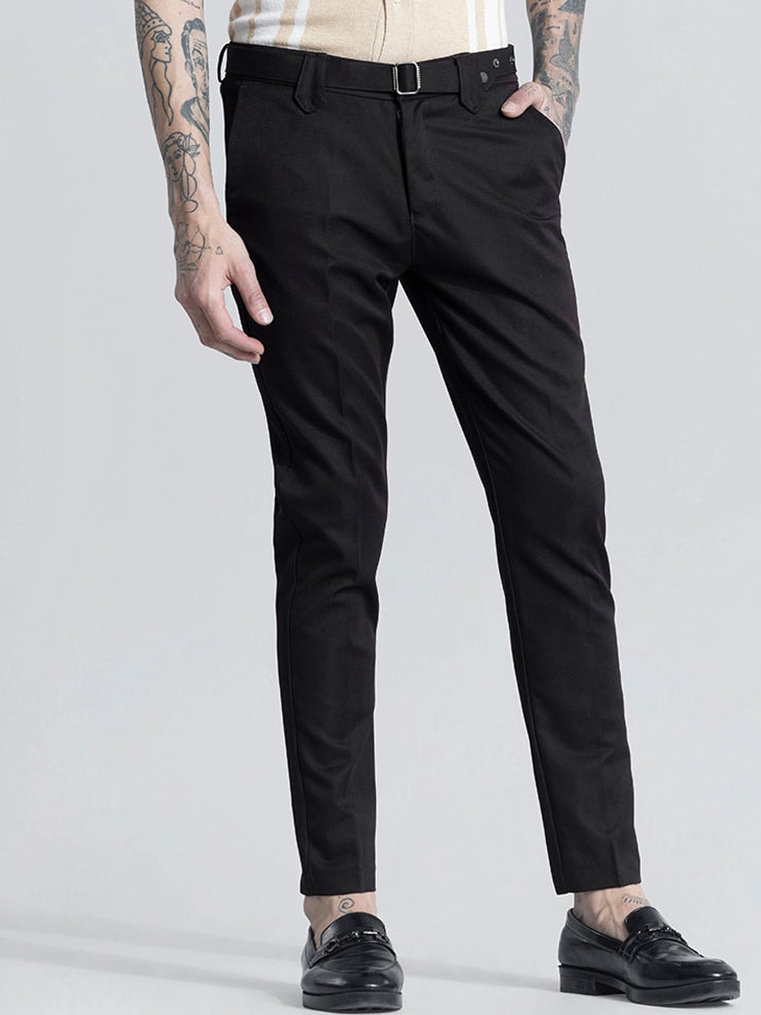 

Snitch Men Slim Fit Mid-Rise Trousers, Black
