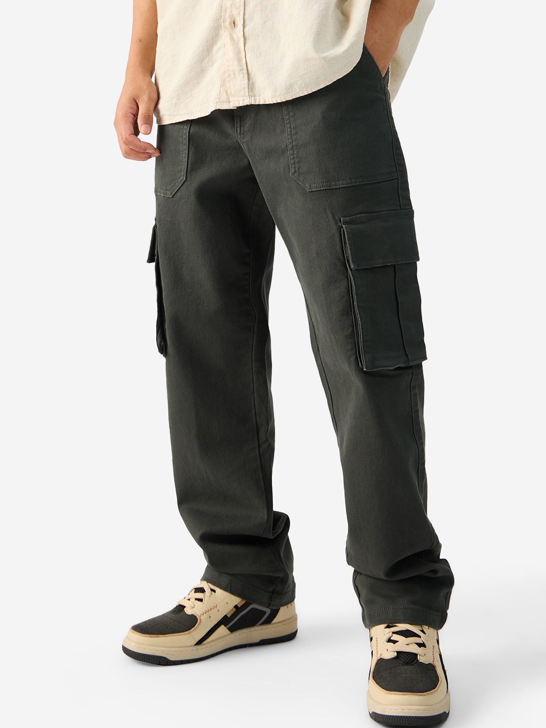 

The Souled Store Men Straight Fit Mid-Rise Clean Look Stretchable Cargo Jeans, Olive