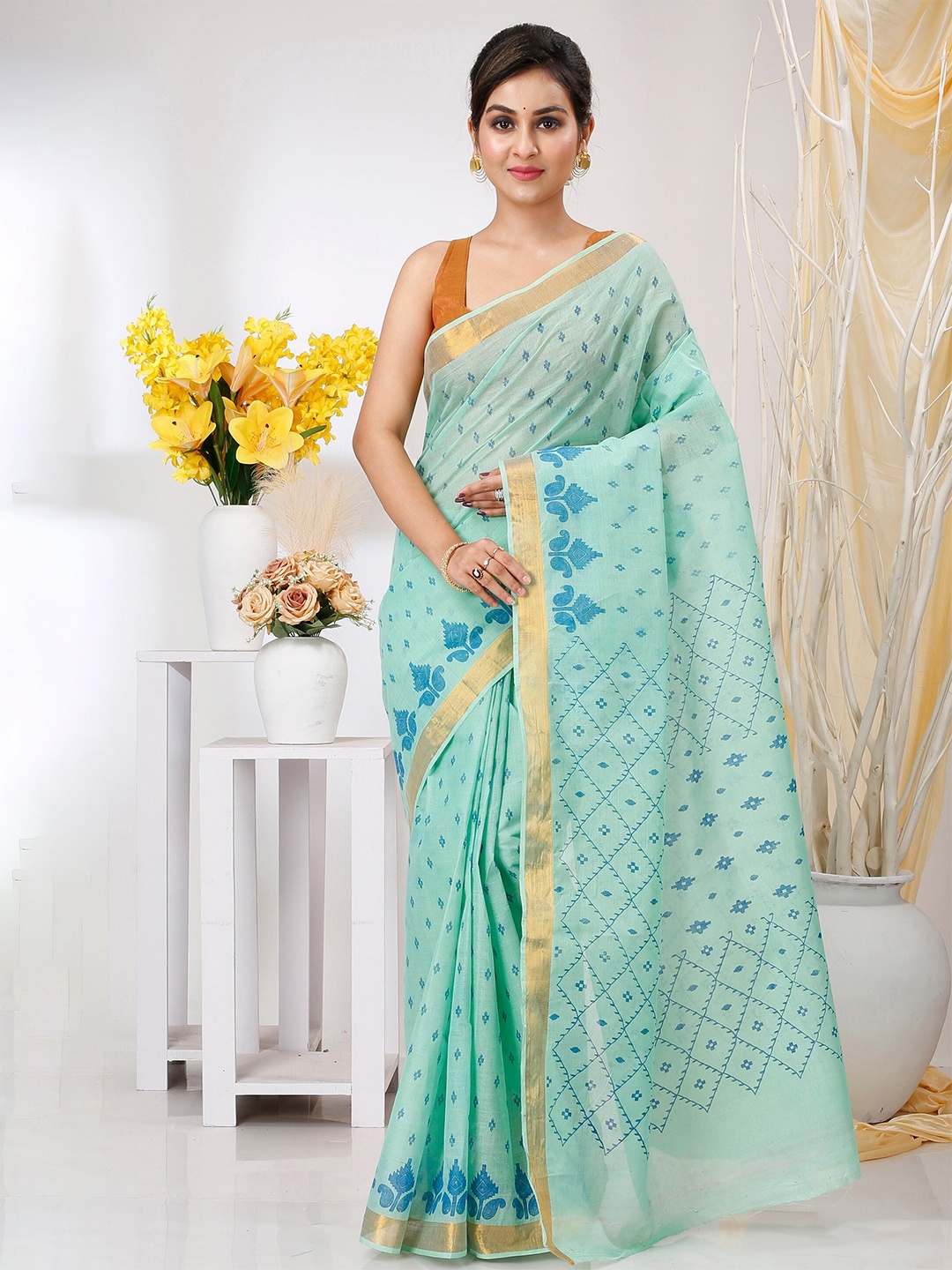 

DipDiya Ethnic Motifs Printed Zari Pure Cotton Taant Saree, Green