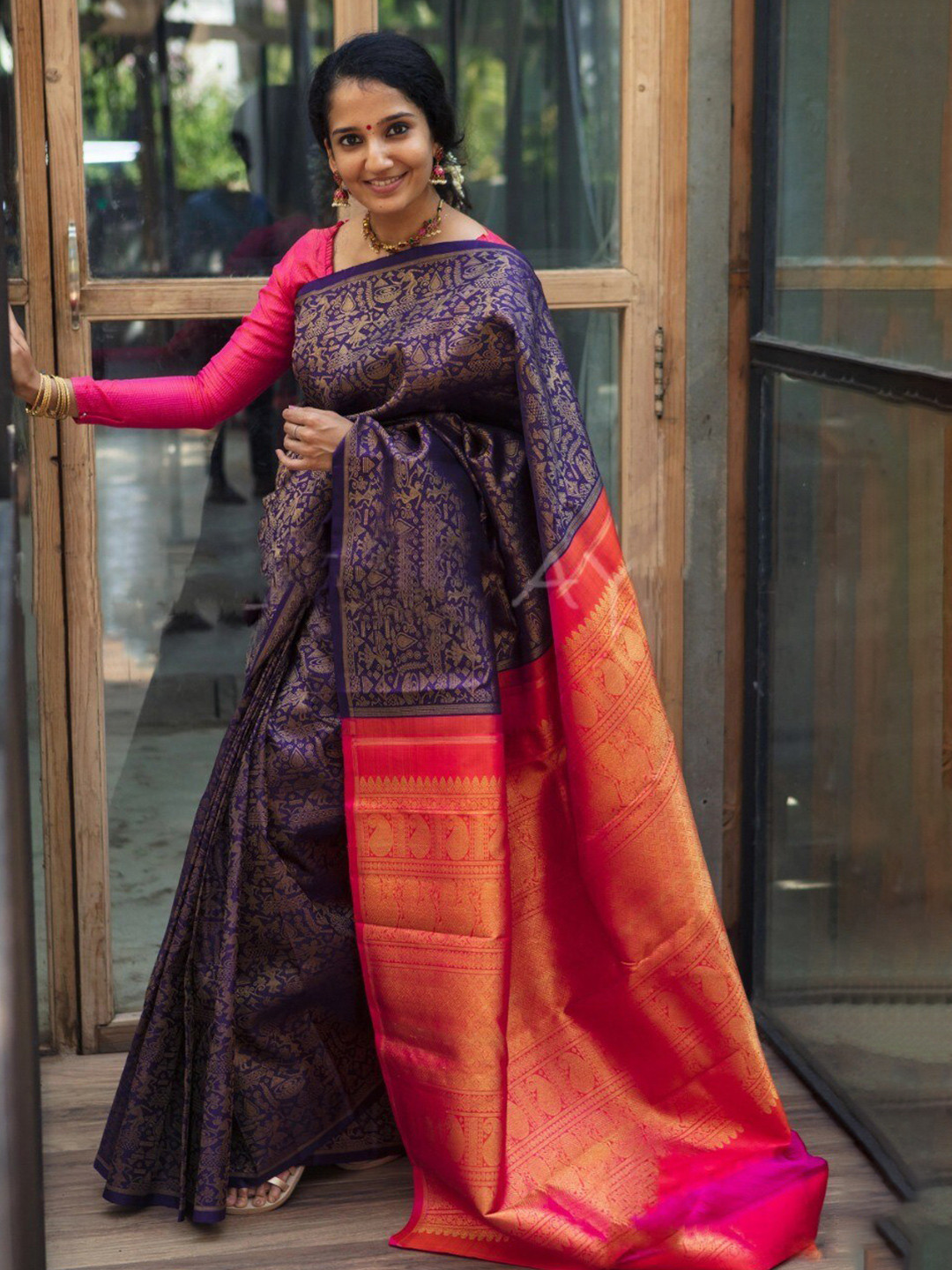 

Naishu Trendz Woven Design Zari Pure Silk Kanjeevaram Saree, Purple