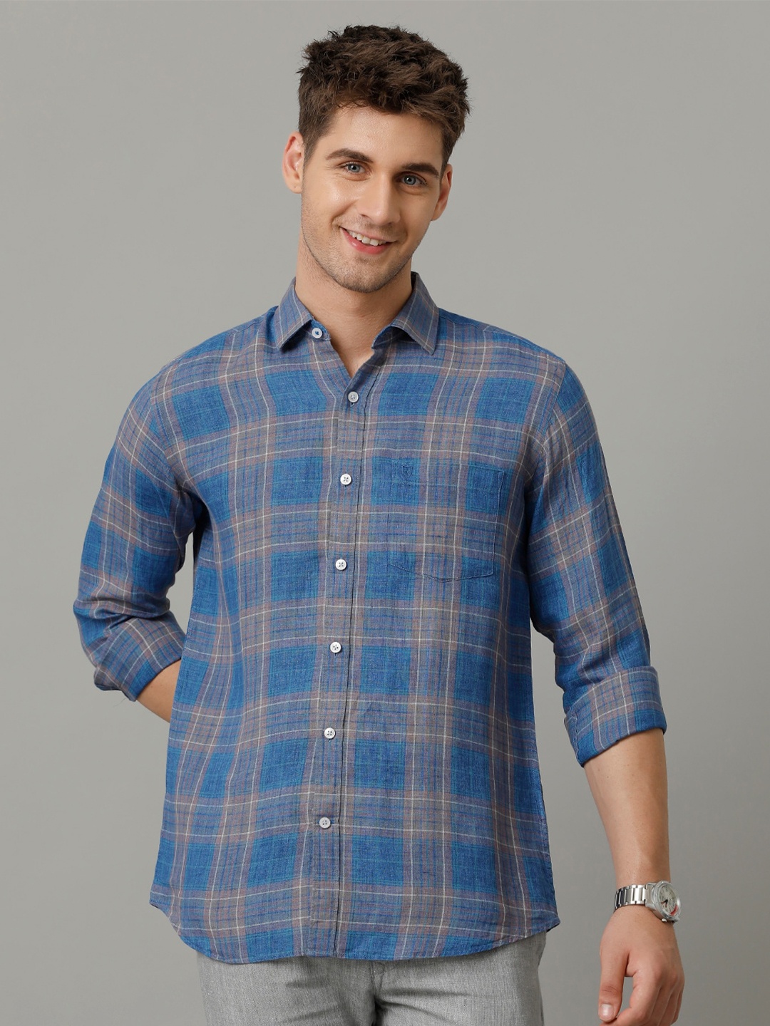 

Linen Club Men Contemporary Opaque Checked Casual Shirt, Blue