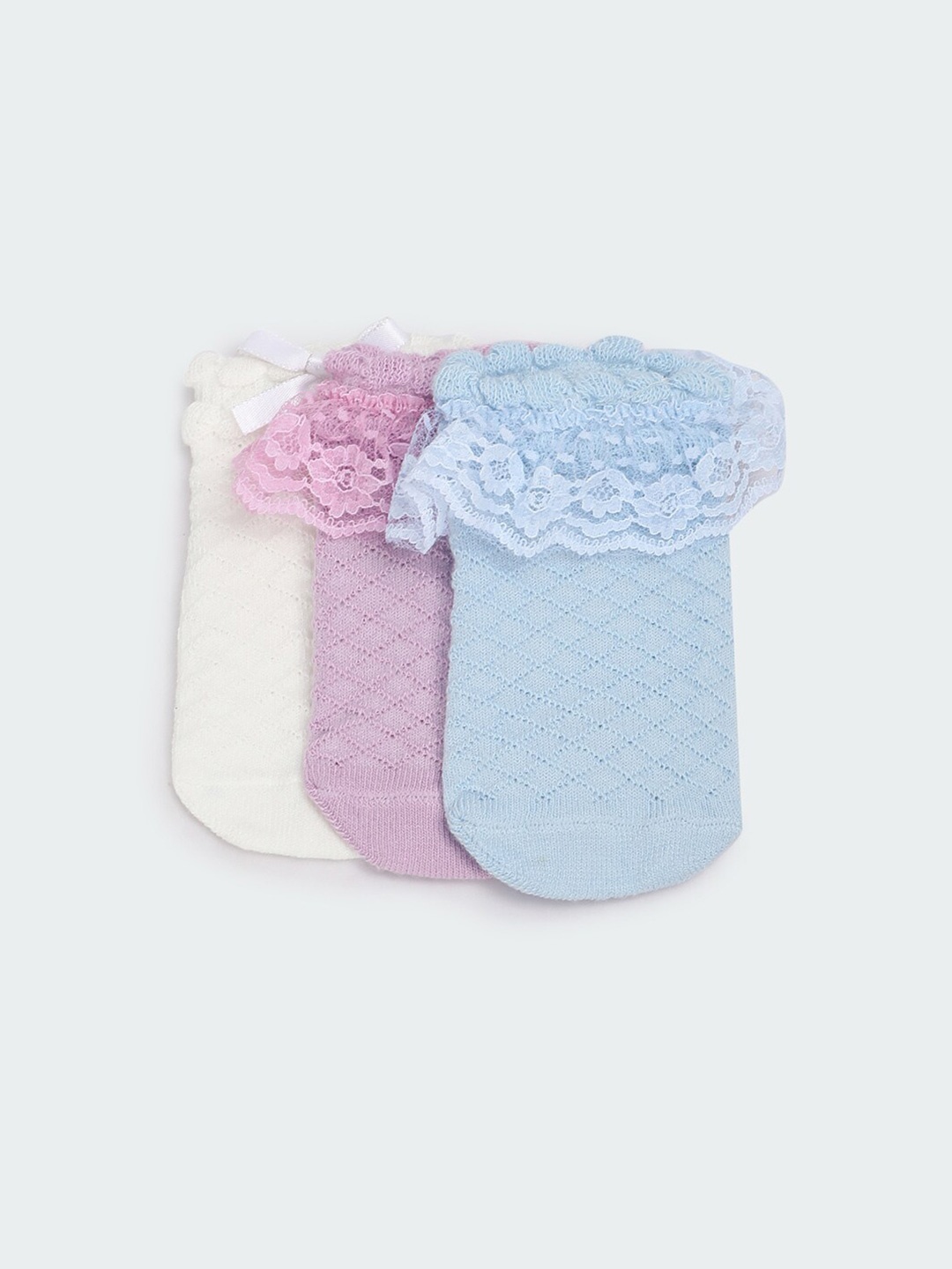 

max Girls Pack Of 3 Self Design Ankle Length Socks, Blue