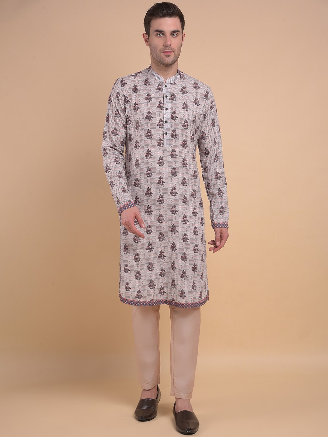 

Anouk Ethnic Motifs Printed Regular Kurta & Pyjamas, Off white