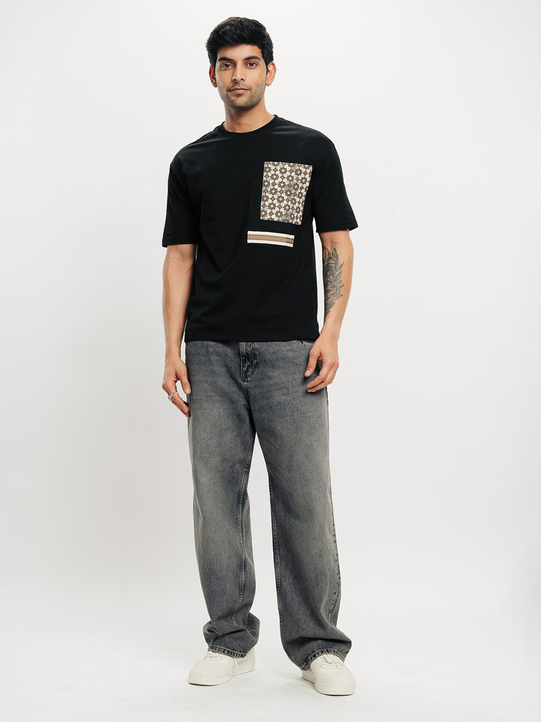 

FREAKINS Men Applique T-shirt, Black