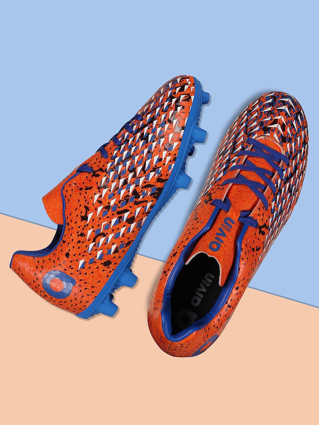 

Aivin Men Speed King Lace-Ups Football Shoes, Orange