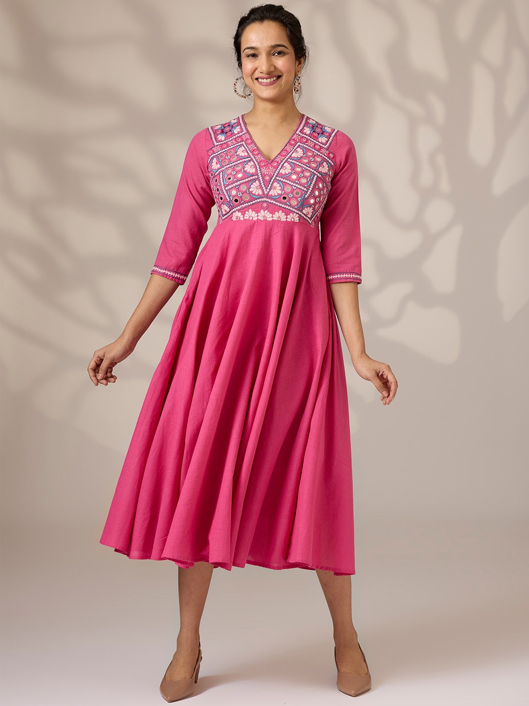 

OKHAI Albeli Geometric Embroidered Pure Cotton Fit & Flare Midi Ethnic Dress, Pink