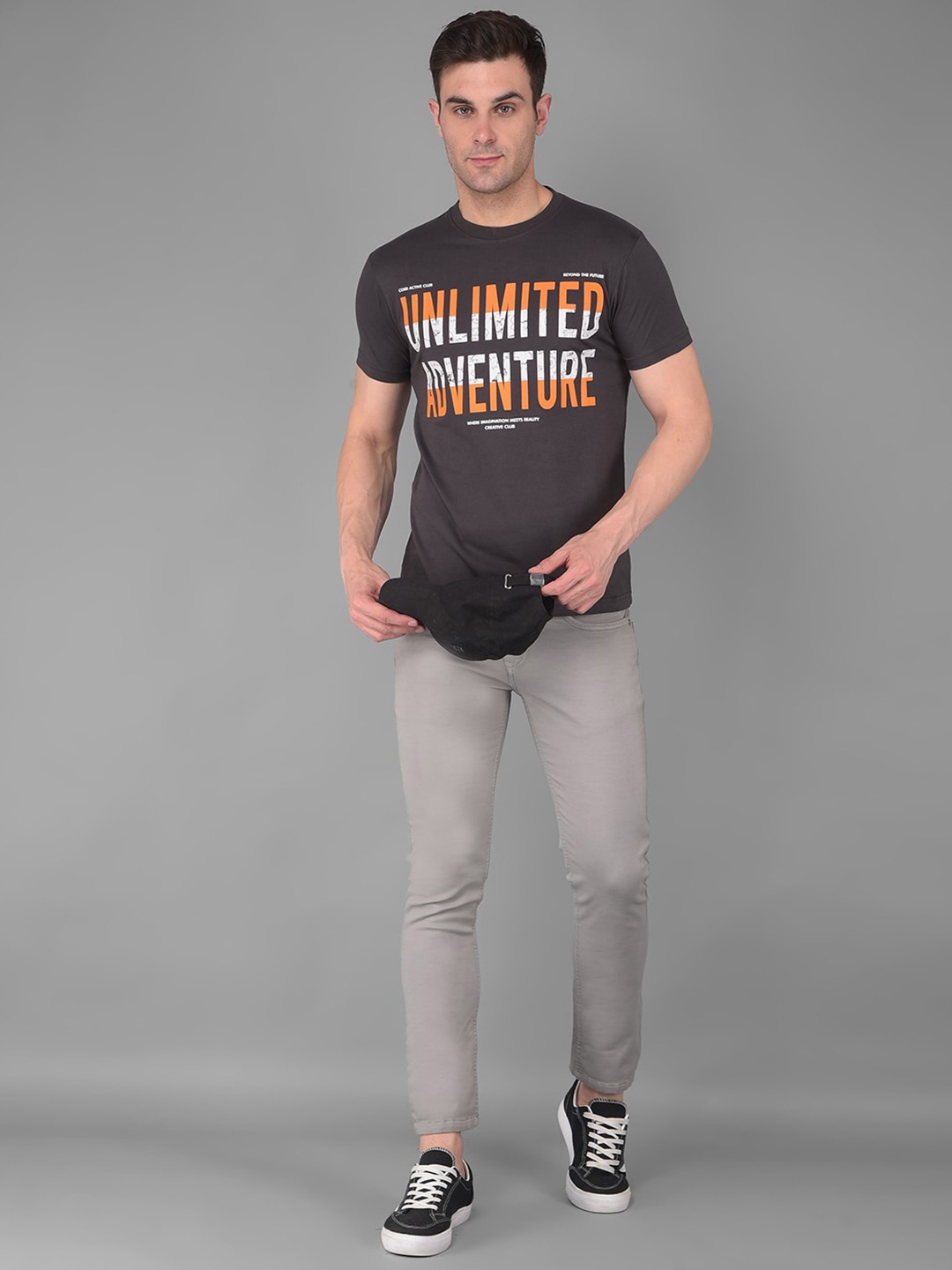 

COBB Men Typography Printed Applique T-shirt, Grey