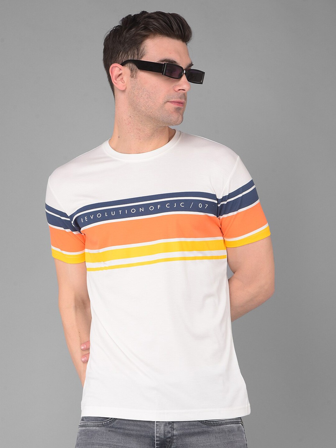 

COBB Men Striped Pockets T-shirt, White
