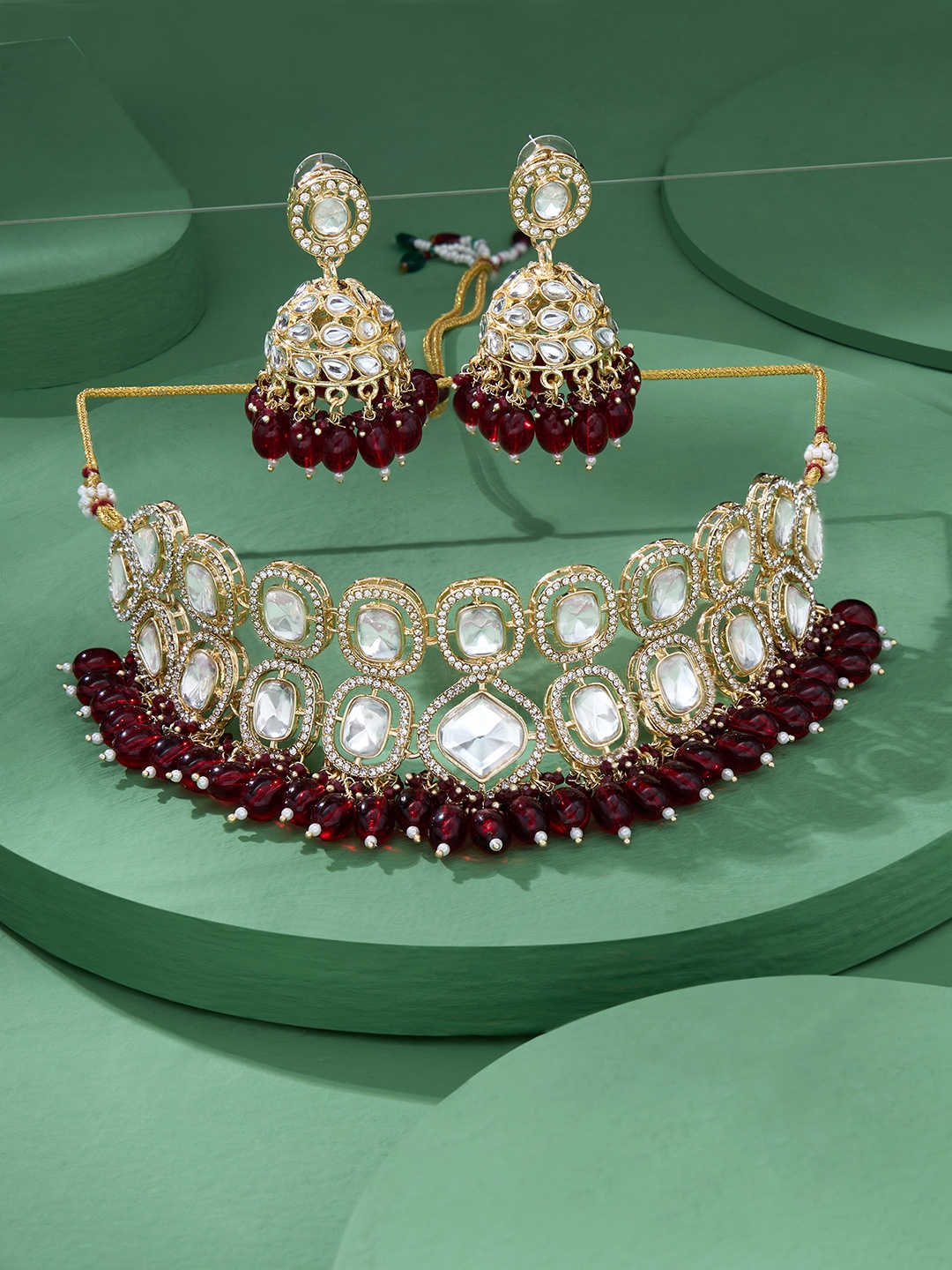 

Zaveri Pearls Gold-Plated Stone-Studded & Cluster Beaded Bridal Jewellery Set