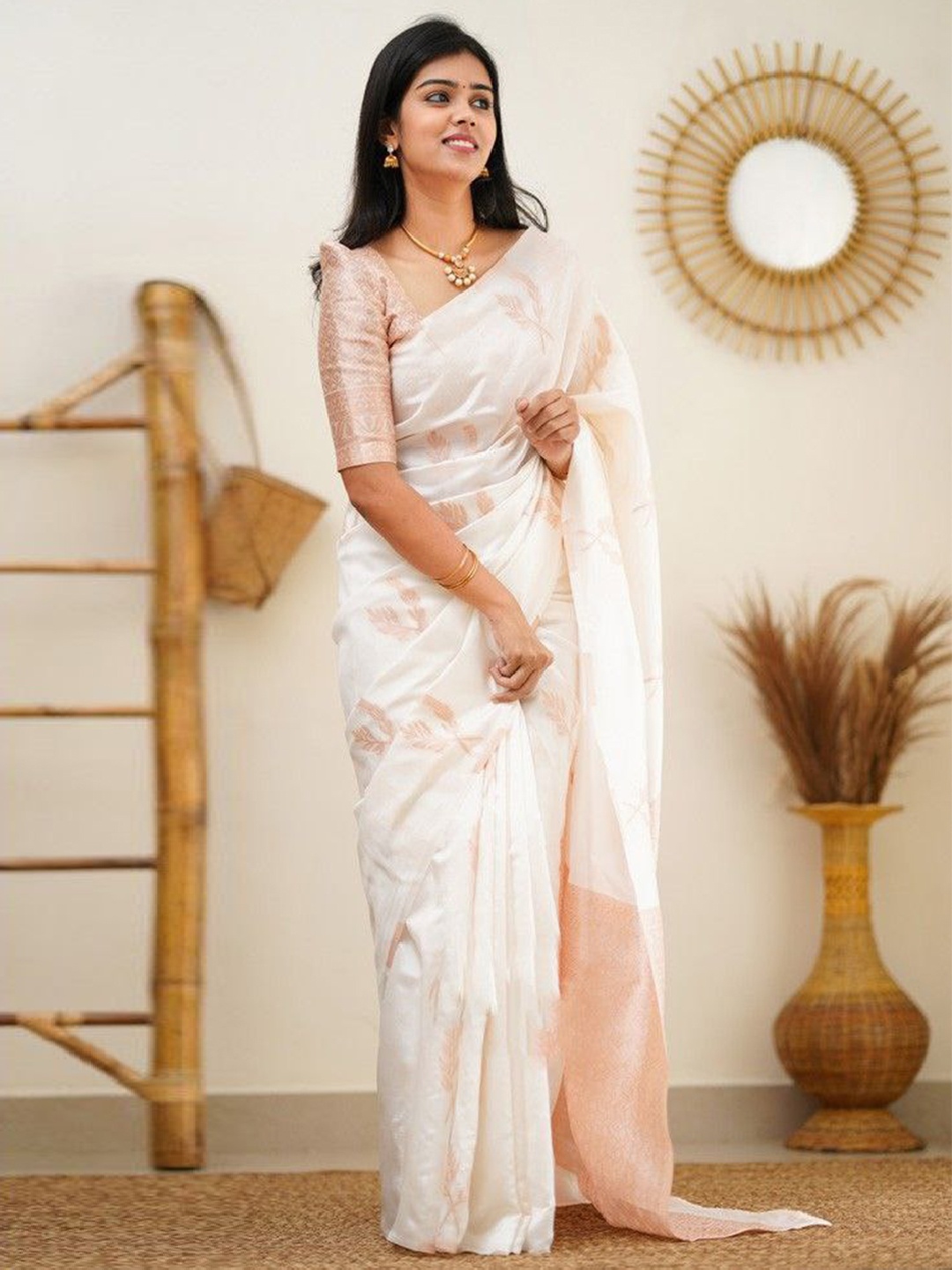 

RASVRITI Woven Design Zari Pure Silk Kanjeevaram Saree, White