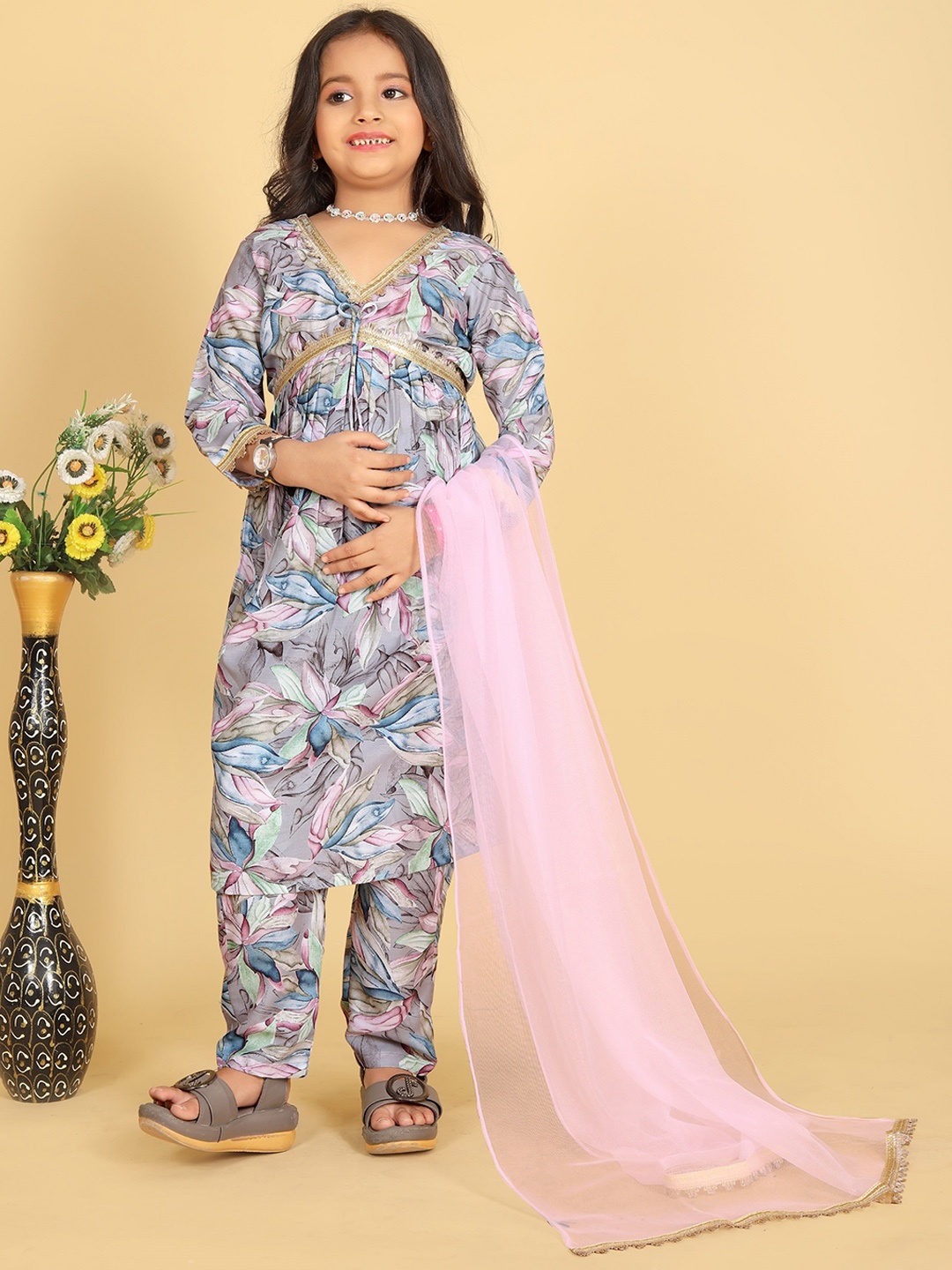

BAESD Girls Floral Printed Gotta Patti Anarkali Kurta With Trouser & Dupatta, Grey