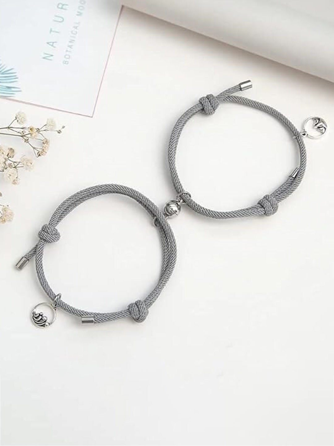 

MEENAZ Unisex 2 Silver-Plated Oxidised Bracelets, Grey