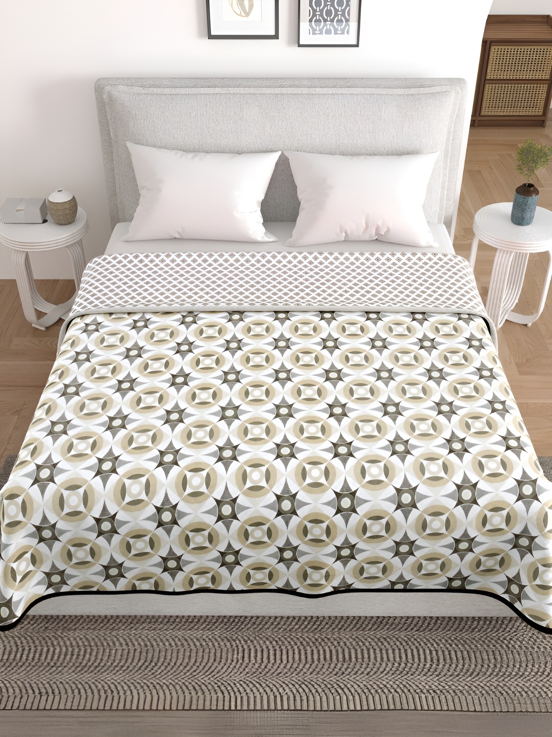 

HOME AFFAIRS Grey & White Geometric AC Room 300 GSM Double Bed Dohar
