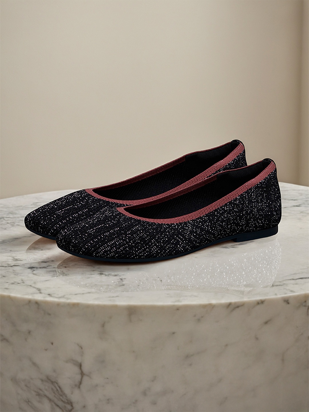

NEEMANS Women Textured Square Toe Mesh Loafers, Black