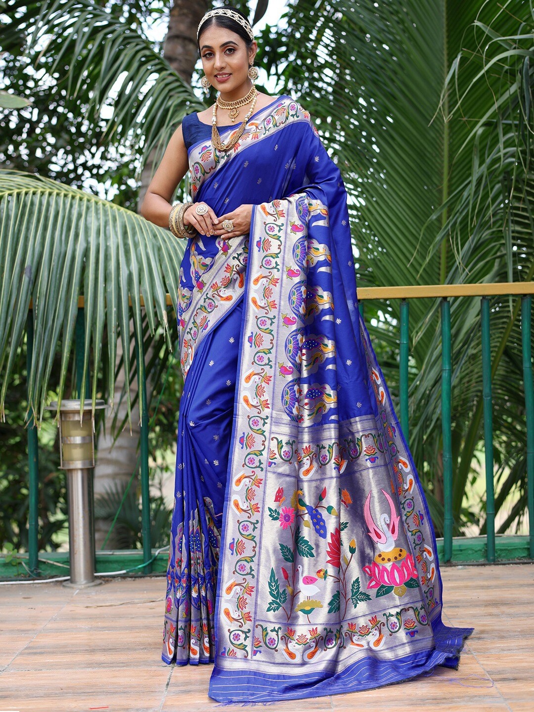 

SGF11 Woven Design Zari Art Silk Kanjeevaram Saree, Blue