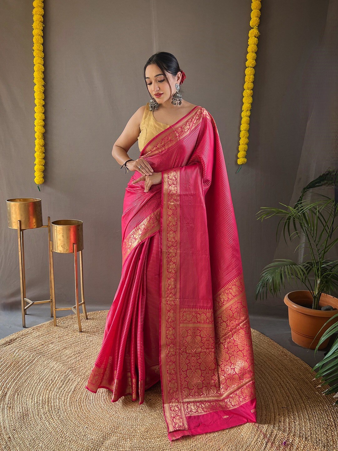 

SGF11 Checked Woven Design Zari Art Silk Kanjeevaram Saree, Pink