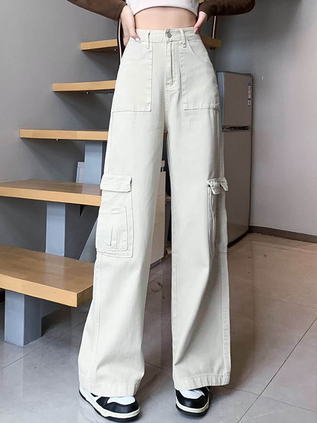 

LULU & SKY Women High-Rise Trousers, Beige