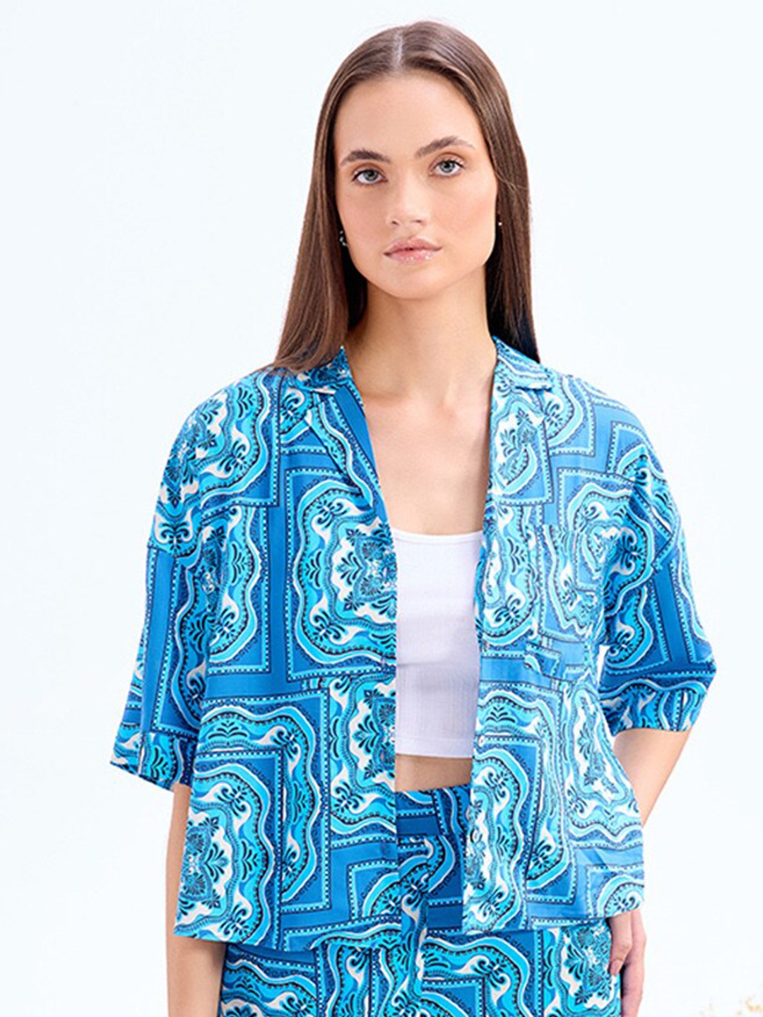 

COVER STORY Women Comfort Floral Opaque Printed Casual Shirt, Blue