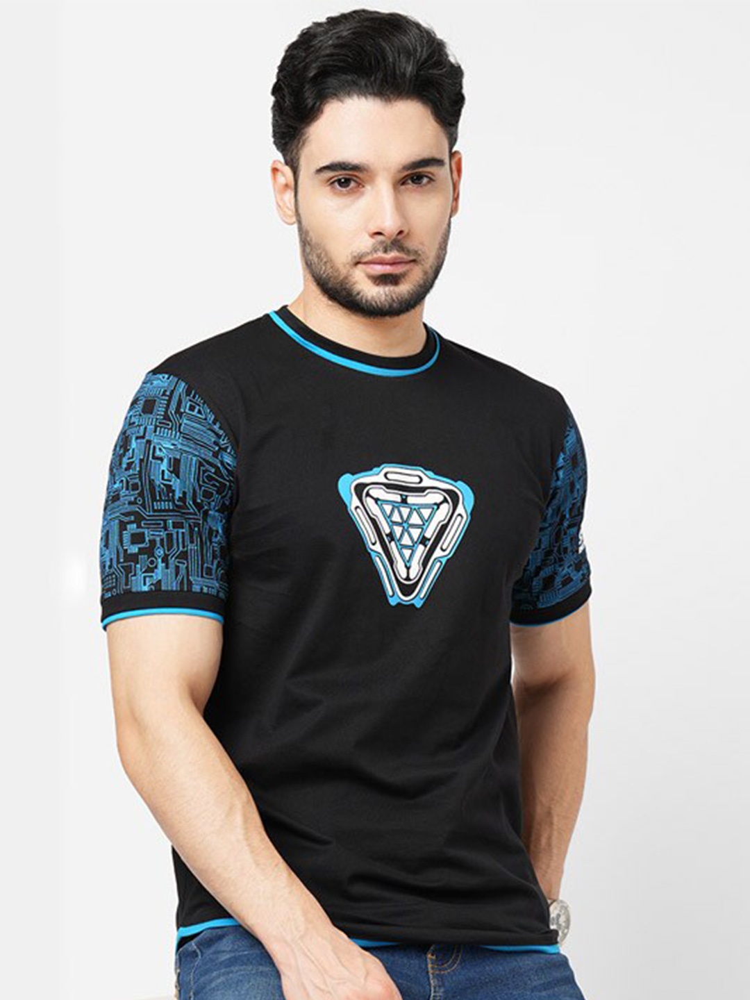 

Redwolf Unisex Printed Pockets T-shirt, Black