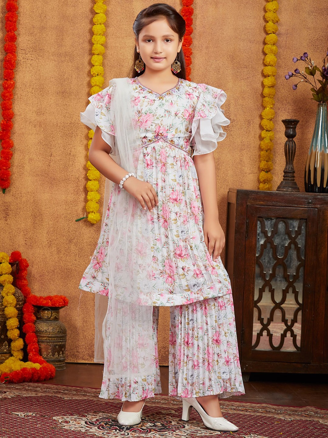 

Aarika Girls Floral Printed Regular Kurta with Palazzos & With Dupatta, Pink