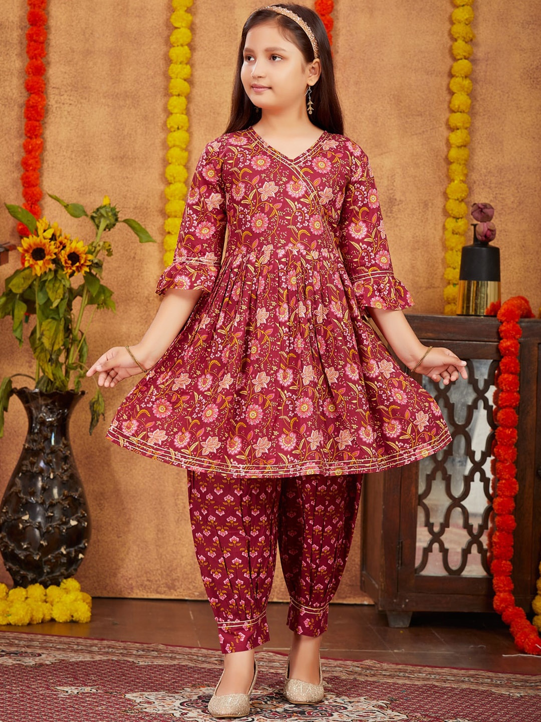 

BAESD Girls Ethnic Motifs Printed Gotta Patti Pure Cotton A-Line Kurta With Patiala, Maroon