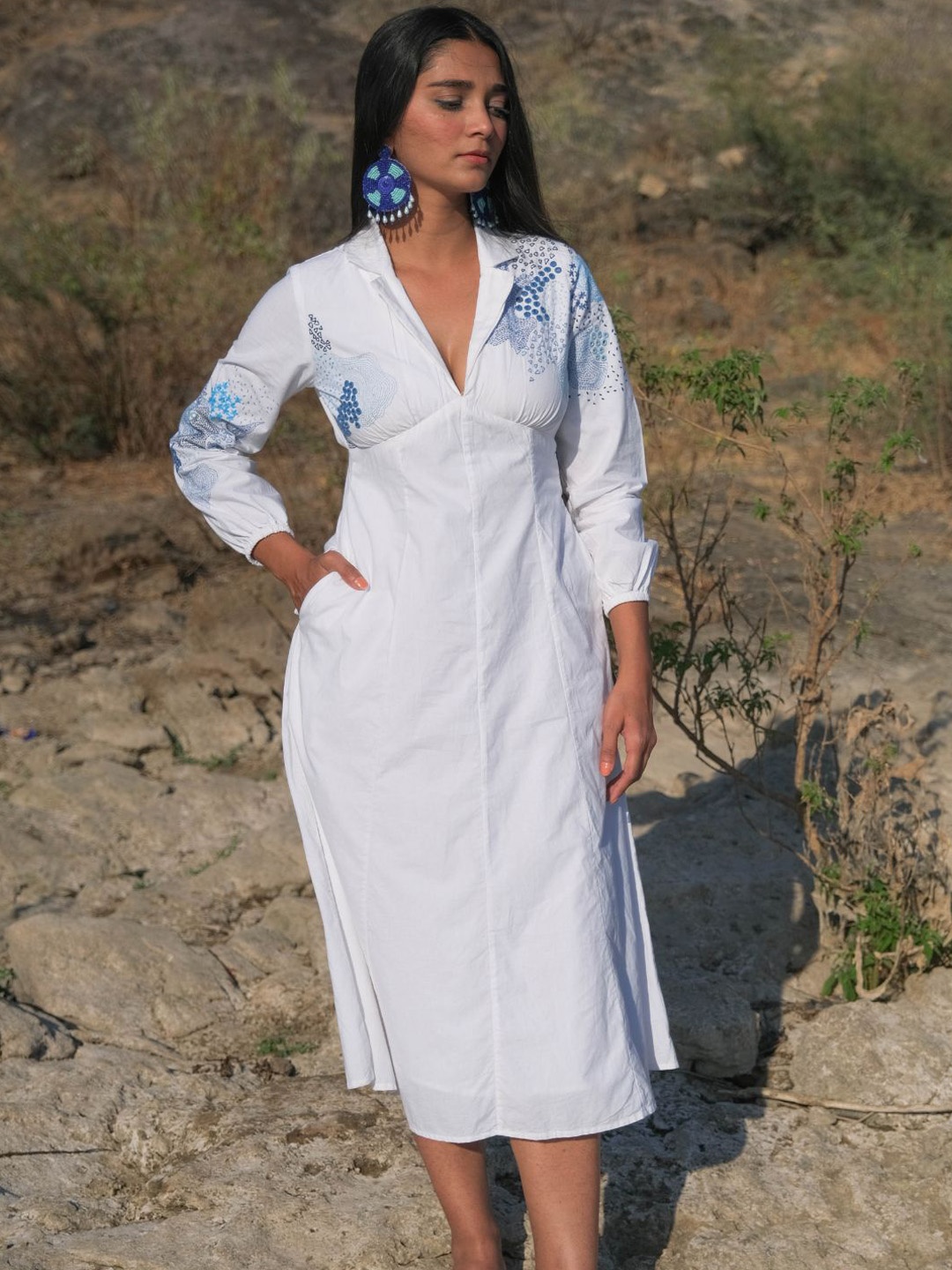 

OKHAI Waterfall Ethnic Motifs Embroidered Pure Cotton Mirror Work Dress, White