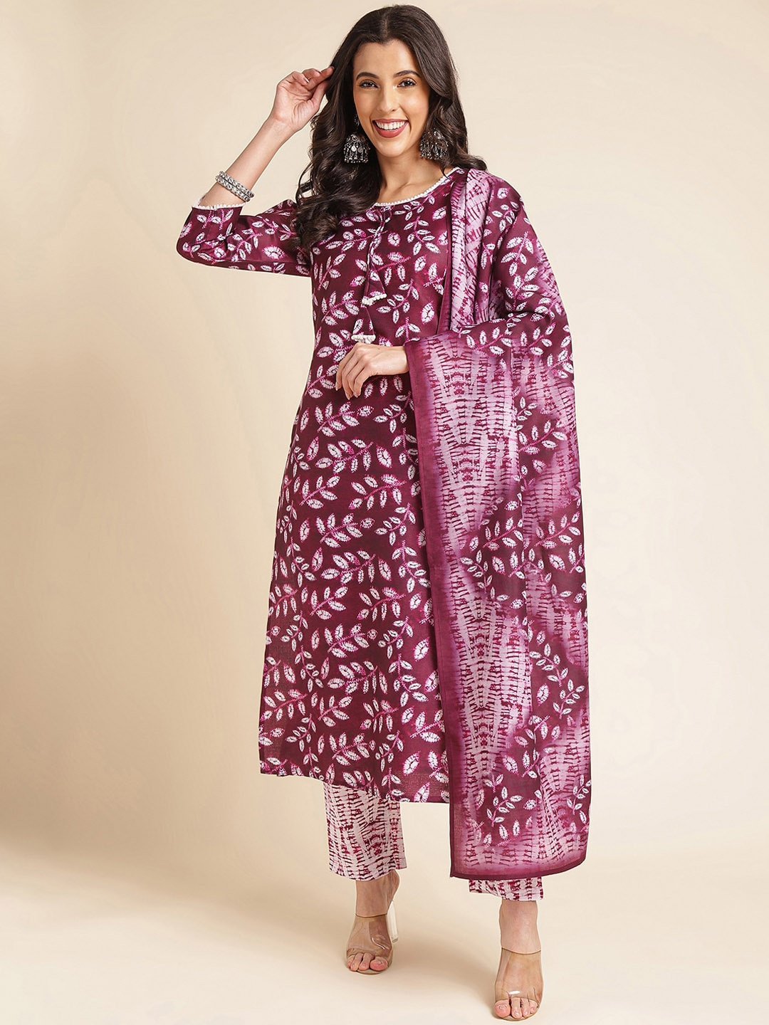 

NAINVISH Floral Printed Regular Kurta with Trousers & With Dupatta, Mauve