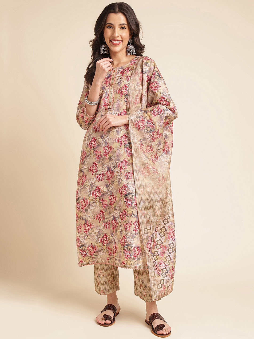 

NAINVISH Floral Printed Regular Kurta with Trousers & With Dupatta, Beige
