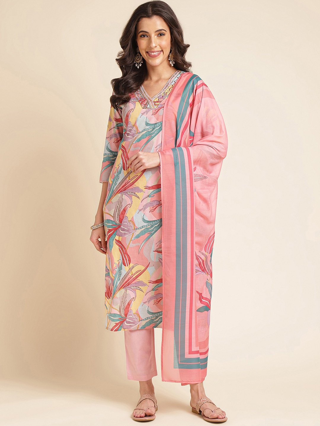 

NAINVISH Floral Printed Regular Thread Work Pure Cotton Kurta With Trousers & Dupatta, Pink