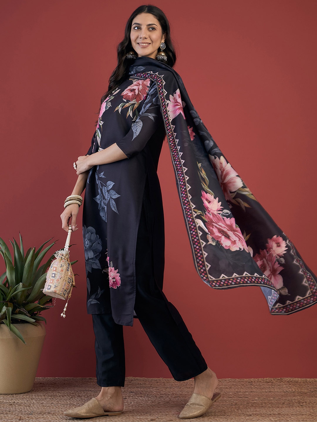 

Anouk Floral Printed Regular Aari Work Straight Kurta With Trousers & Dupatta, Black