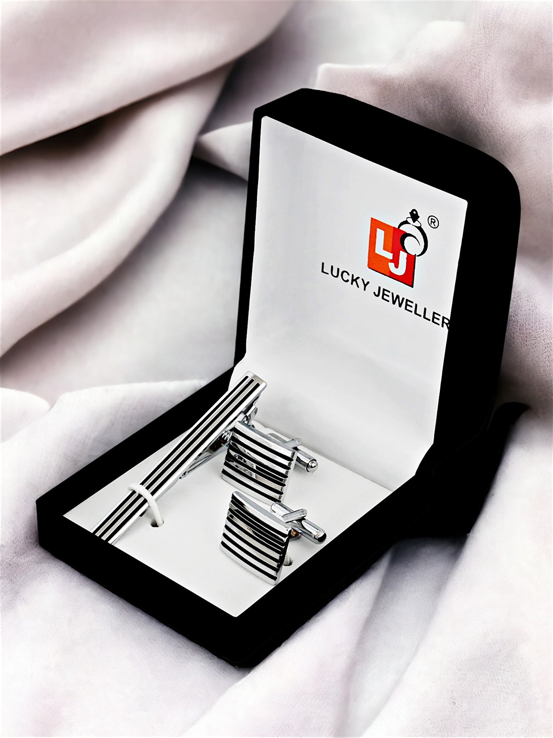 

LUCKY JEWELLERY 2-Pcs Silver-Plated Accessory Gift Set