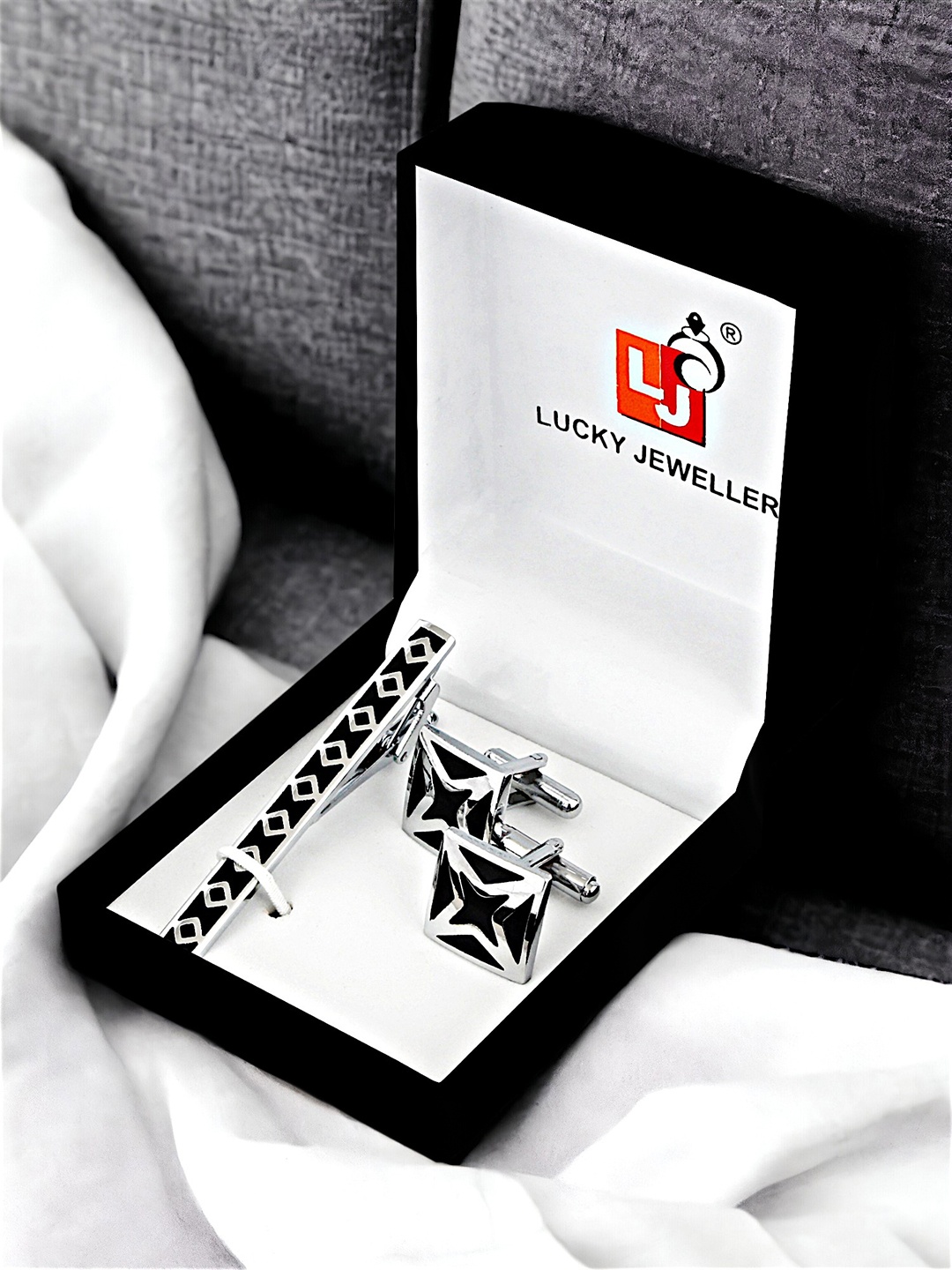 

LUCKY JEWELLERY 2-Pcs Silver-Plated Accessory Gift Set, Black