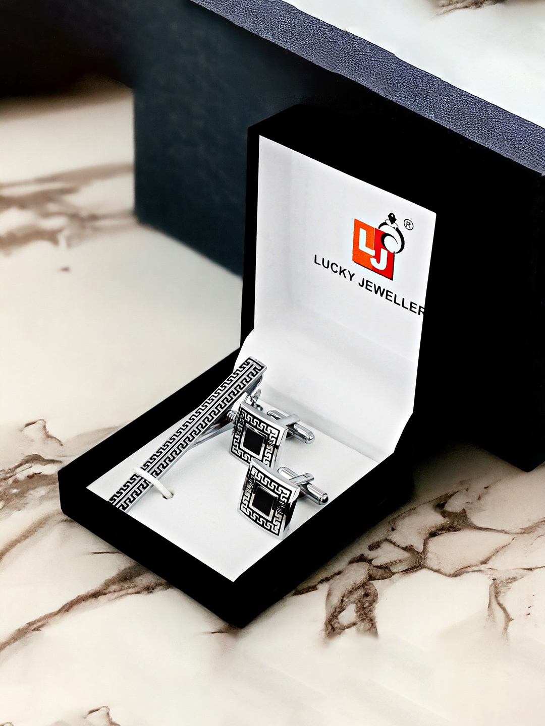 

LUCKY JEWELLERY 2-Pcs Silver-Plated Accessory Gift Set, Black