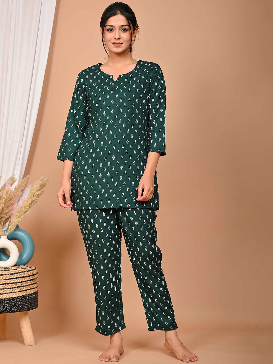 

Bhoolft Ethnic Motifs Printed Pure Cotton Night Suit, Green