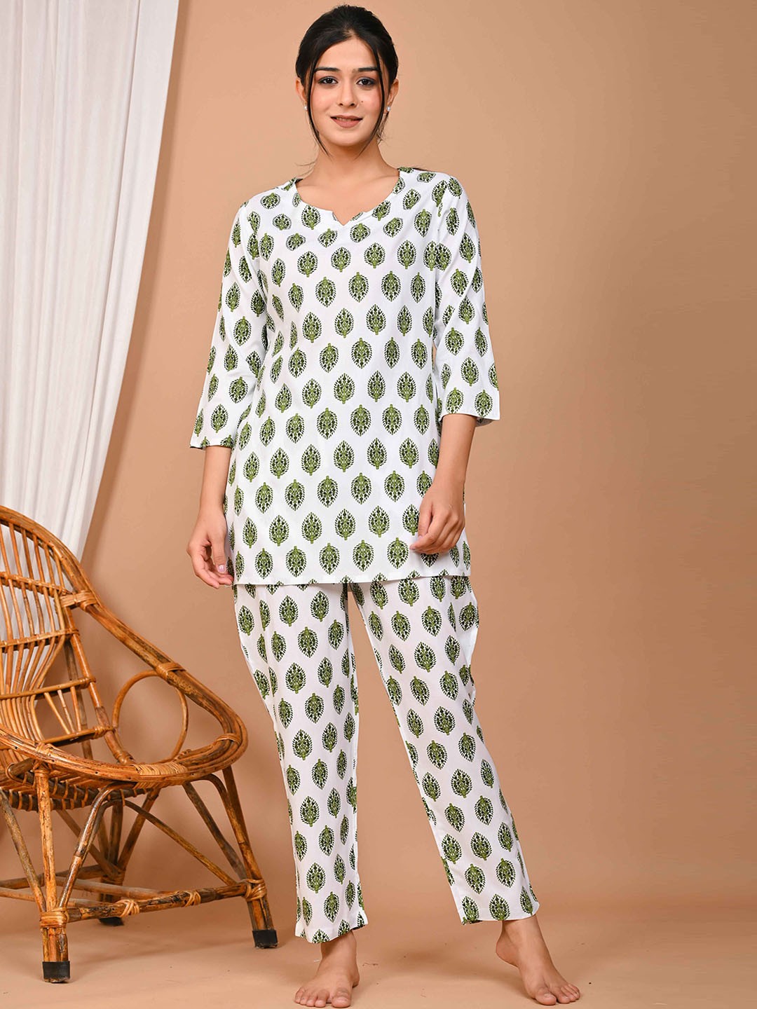 

Bhoolft Ethnic Motifs Printed Pure Cotton Night suit, White