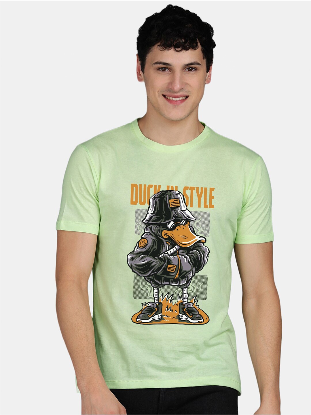 

Wyld Sprog Men Printed Pure Cotton Applique T-shirt, Lime green