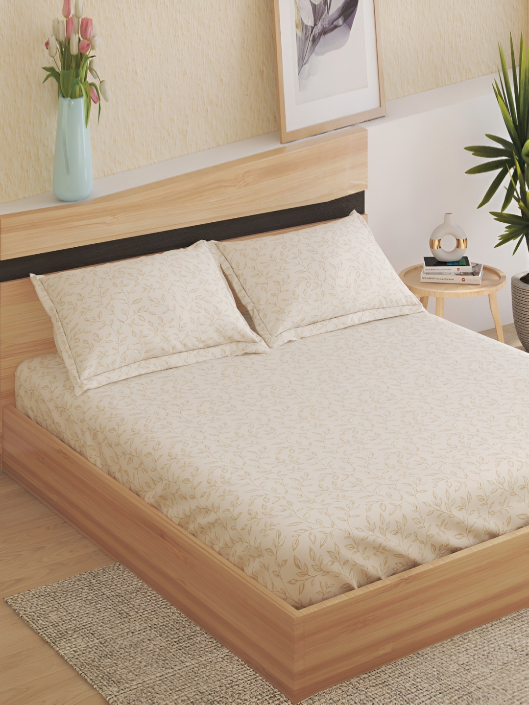 

Home Centre Beige & White Floral Cotton 144 TC King Bedsheet with 2 Pillow Covers