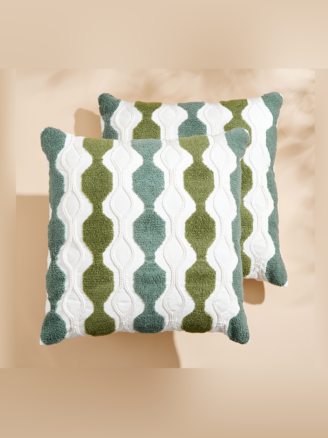 

Home Centre Green & White 2 Pieces Geometric Square Cushion Covers