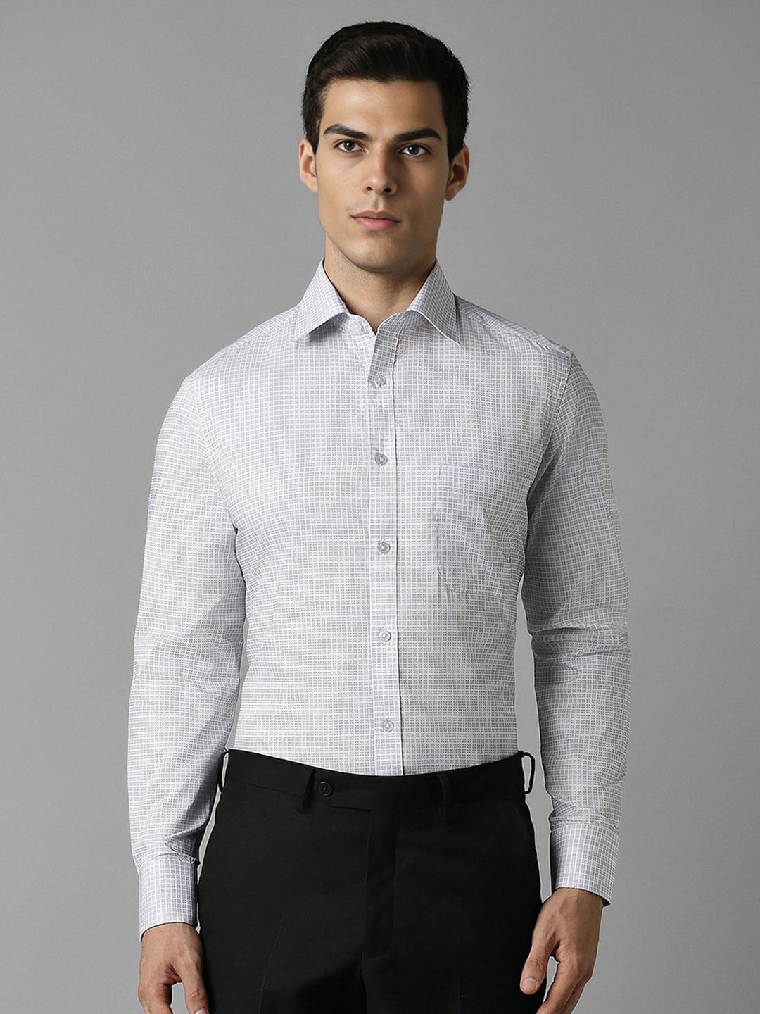 

Louis Philippe Men Opaque Striped Formal Shirt, White