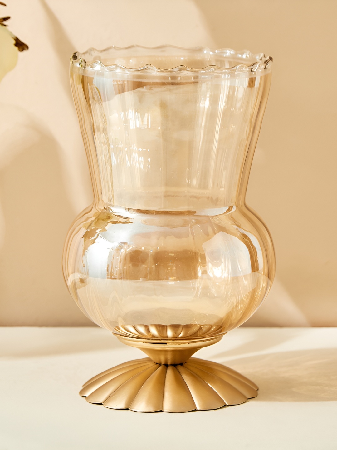 

Home Centre Rylee Iva Brown Glass Vase