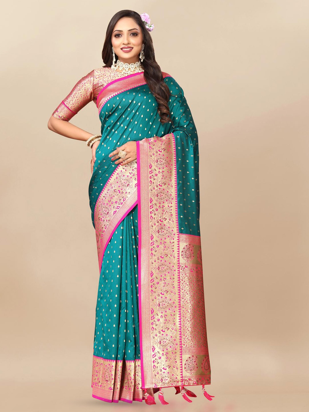 

PATIALAPICKS Woven Design Zari Pure Silk Paithani Saree, Green