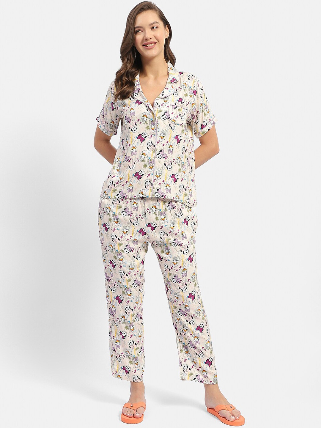 

MADAME M SECRET Minnie Mouse Printed Lapel Collar Night suit, Beige