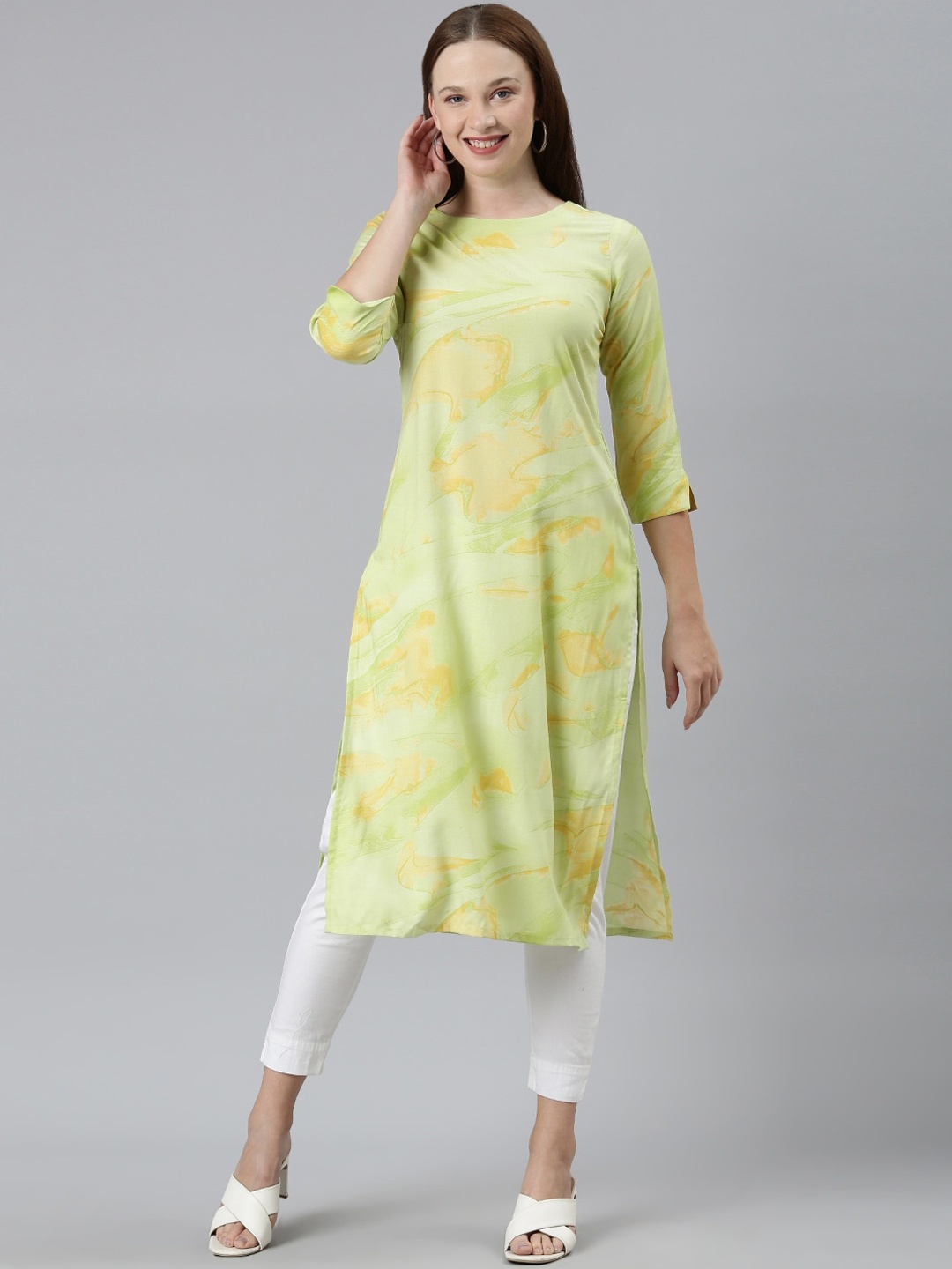 

KALINI Abstract Printed Round Neck A-Line Kurta, Green