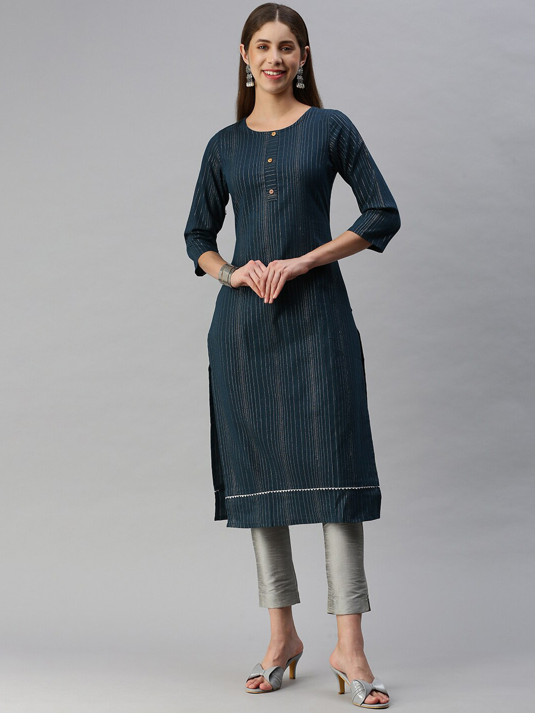 

KALINI Women Geometric Striped Keyhole Neck Thread Work Kurta, Turquoise blue