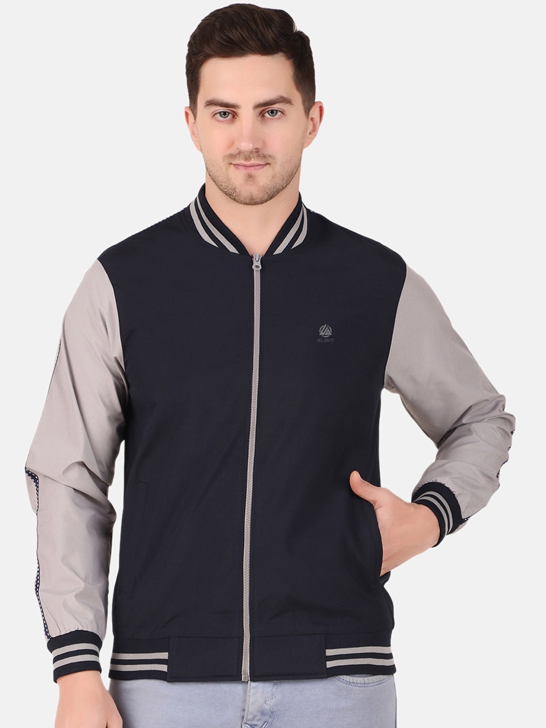 

WELL QUALITY Men Colourblocked Windcheater Training or Gym Jacket, Navy blue