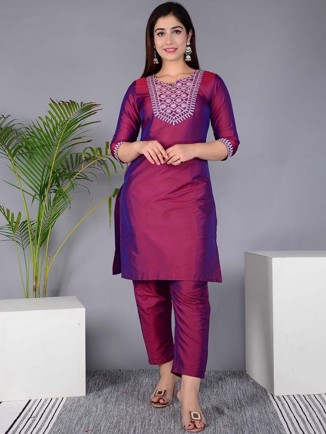 

BAESD Ethnic Motifs Yoke Design Thread Work Kurta With Trouser, Purple