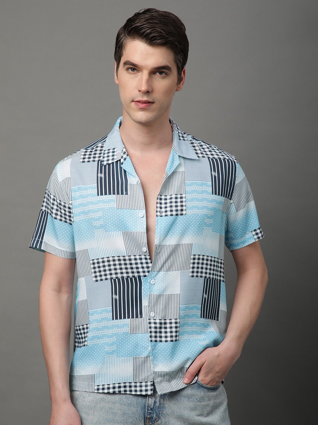 

Voroxy Men Relaxed Opaque Printed Casual Shirt, Blue