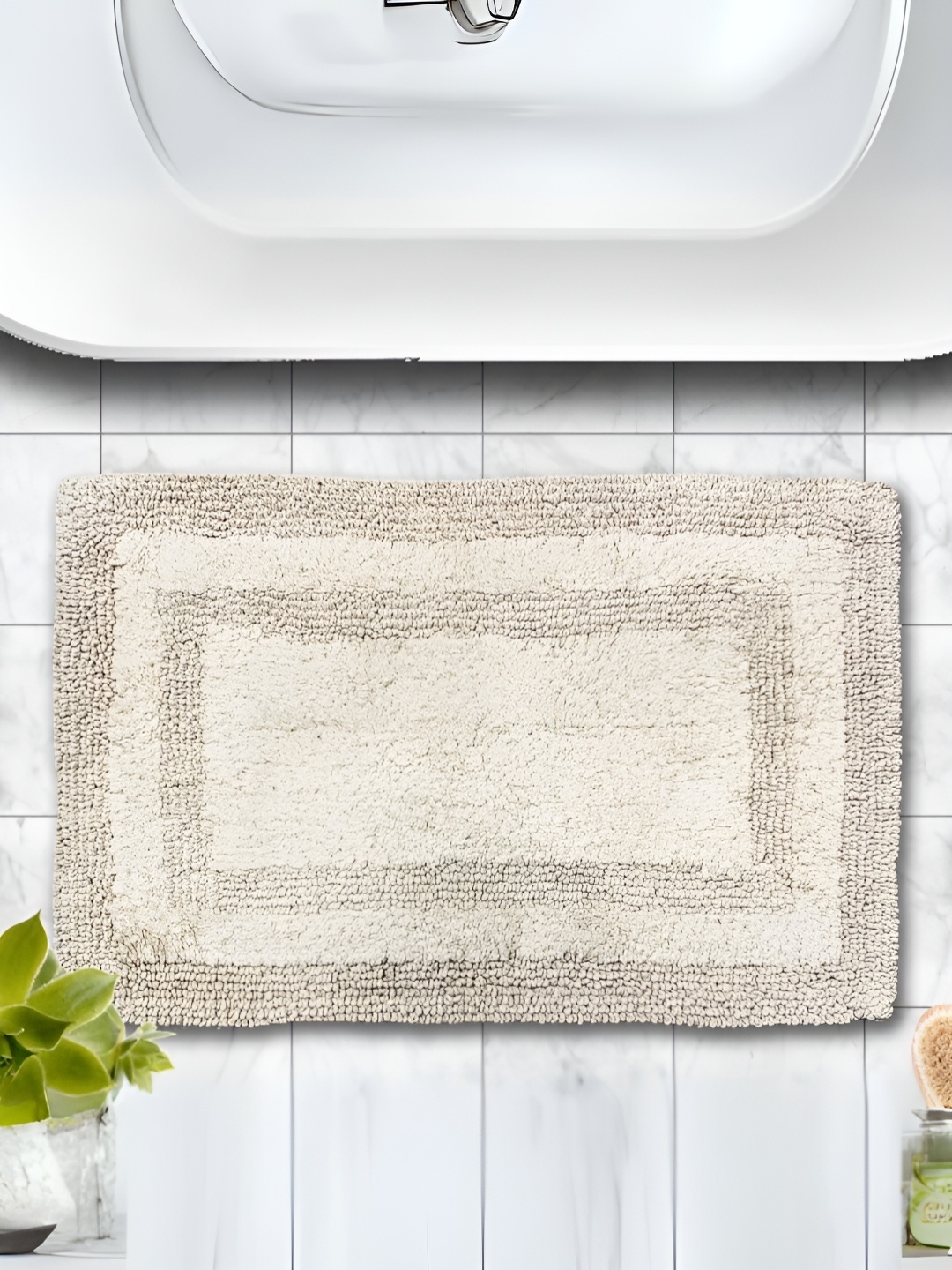 

Aurave Luxury Beige Reversible Cotton Bathmat