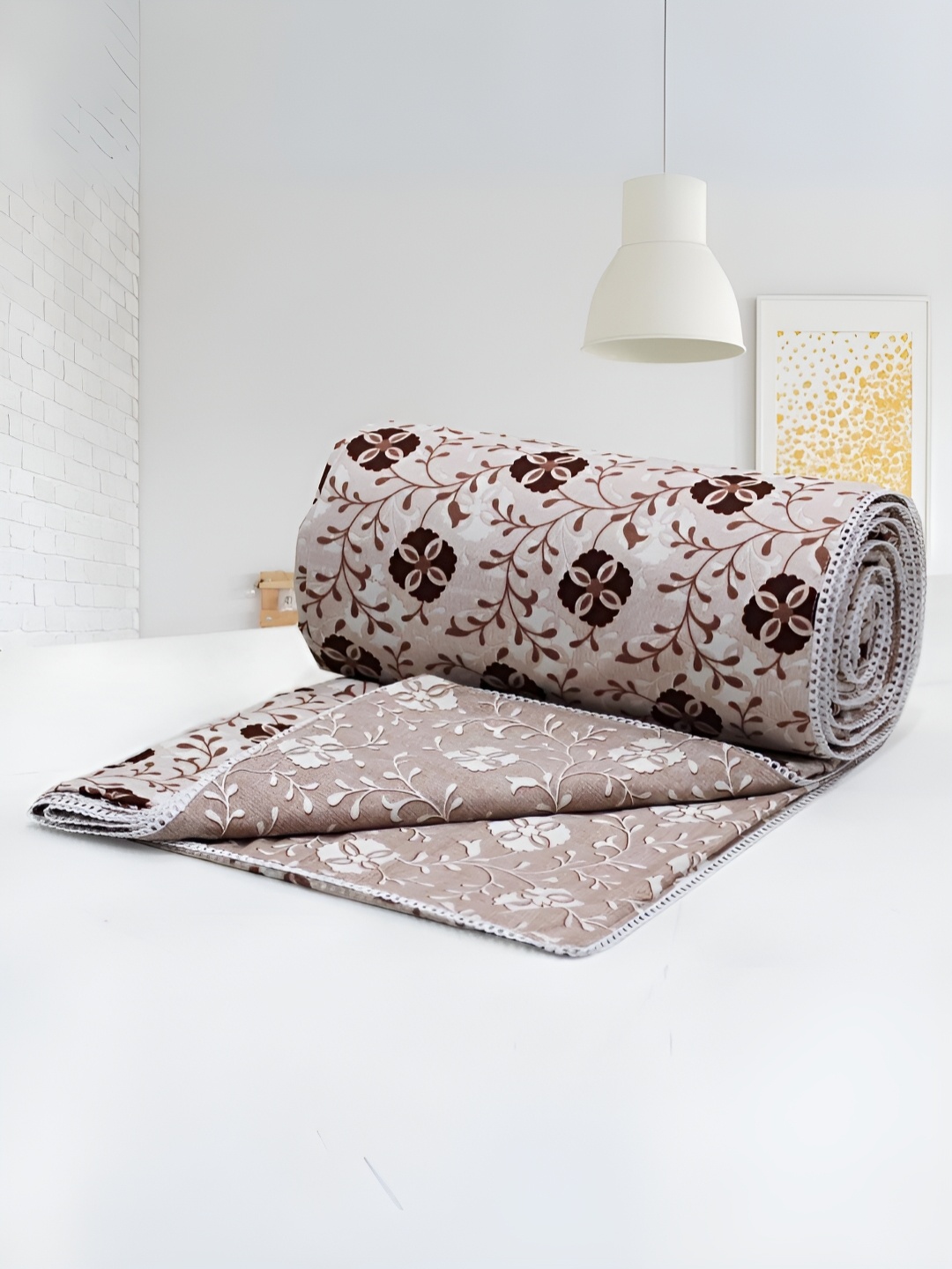 

Aurave Iris Coffee Brown & Off White Floral Cotton AC Room 150 GSM Double Bed Dohar