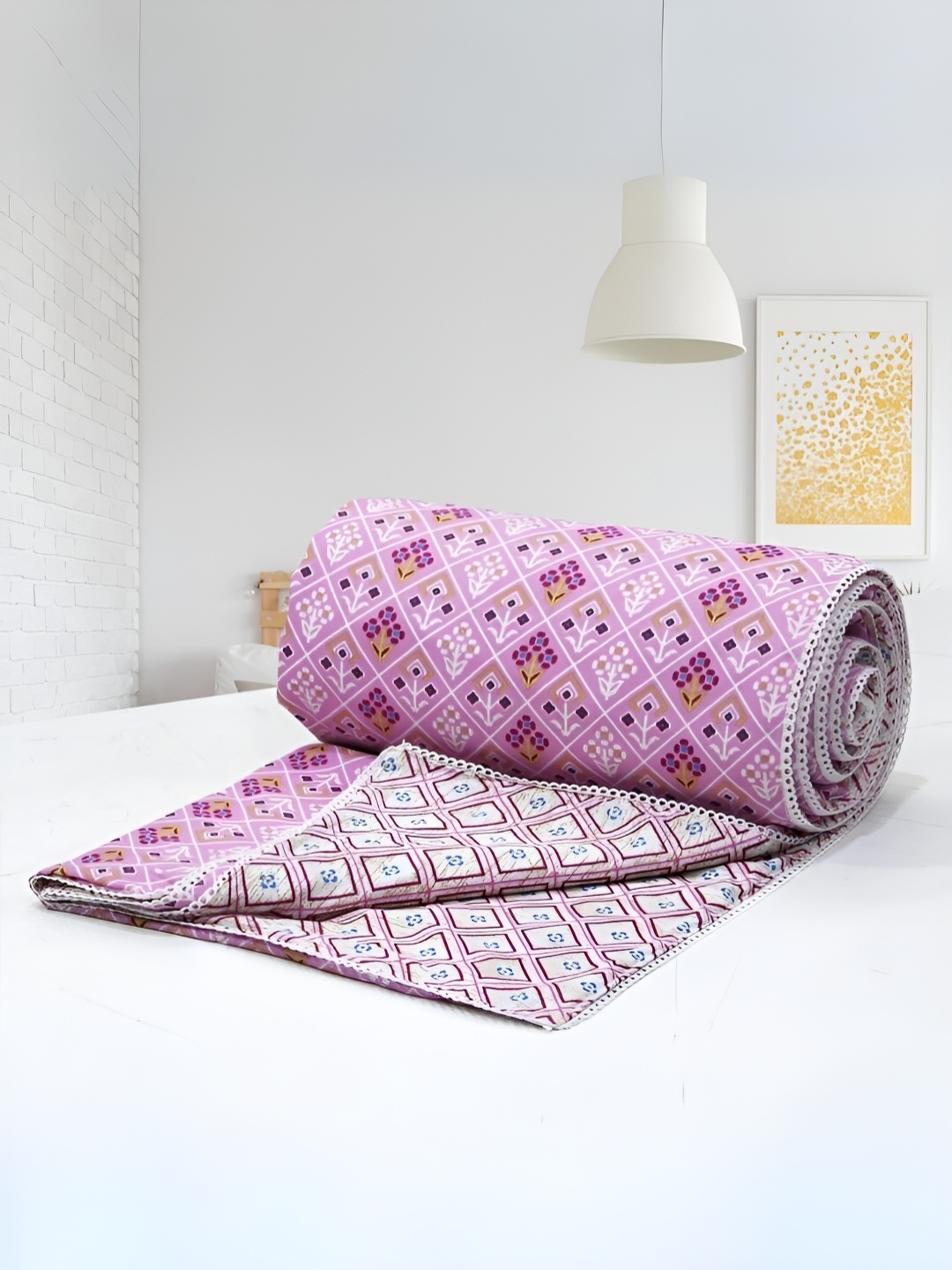 

Aurave Iris Pink & Blue Geometric Cotton AC Room 150 GSM Single Reversible Bed Dohar